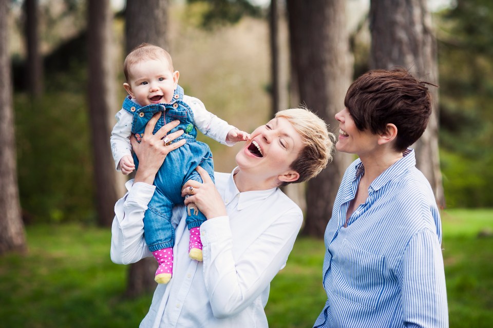 Family lifestyle photoshoot sefton park liverpool