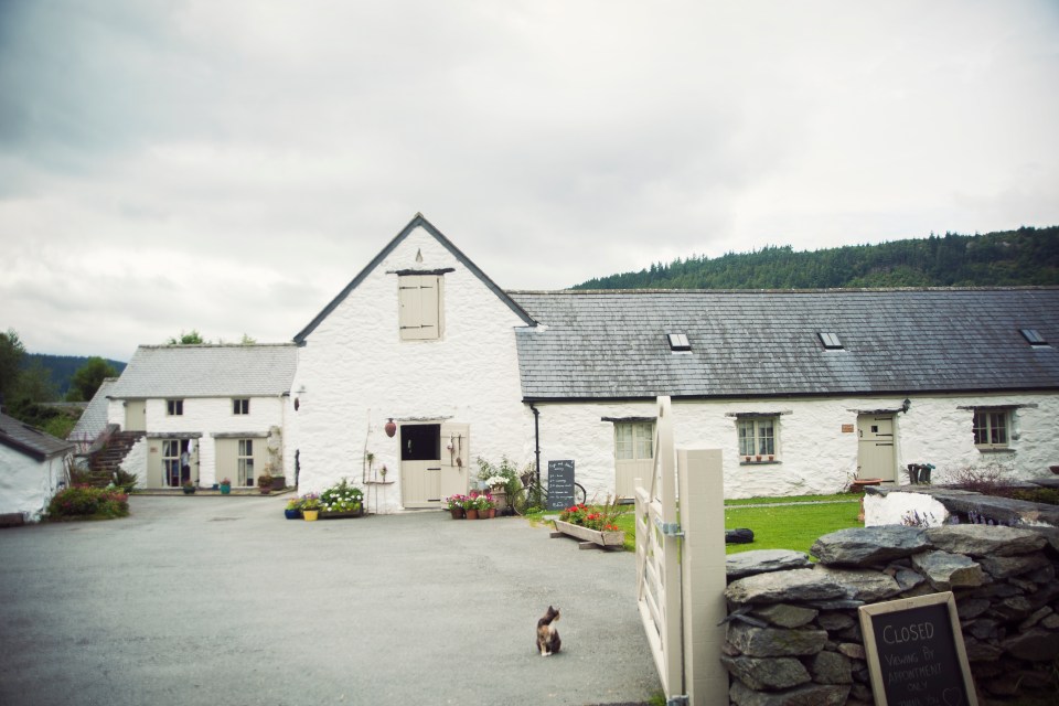 Hafod farm wedding photography. Fine art and reportage wedding photography Cheshire
