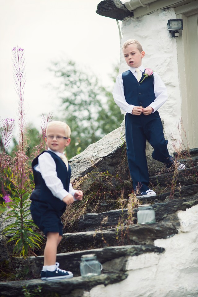 Hafod farm wedding photography. Fine art and reportage wedding photography Cheshire