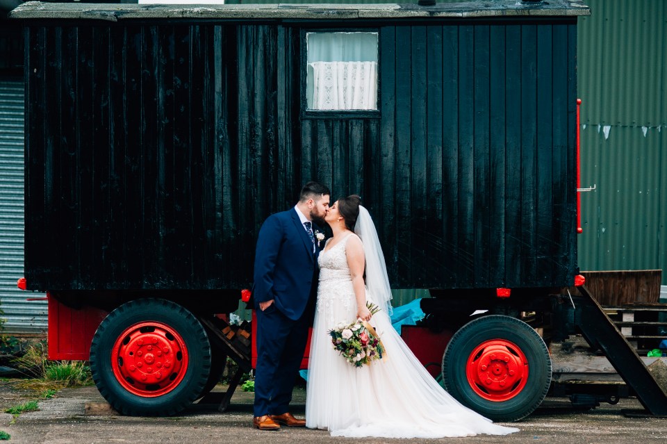 larkspur lodge alternative wedding photography cheshire