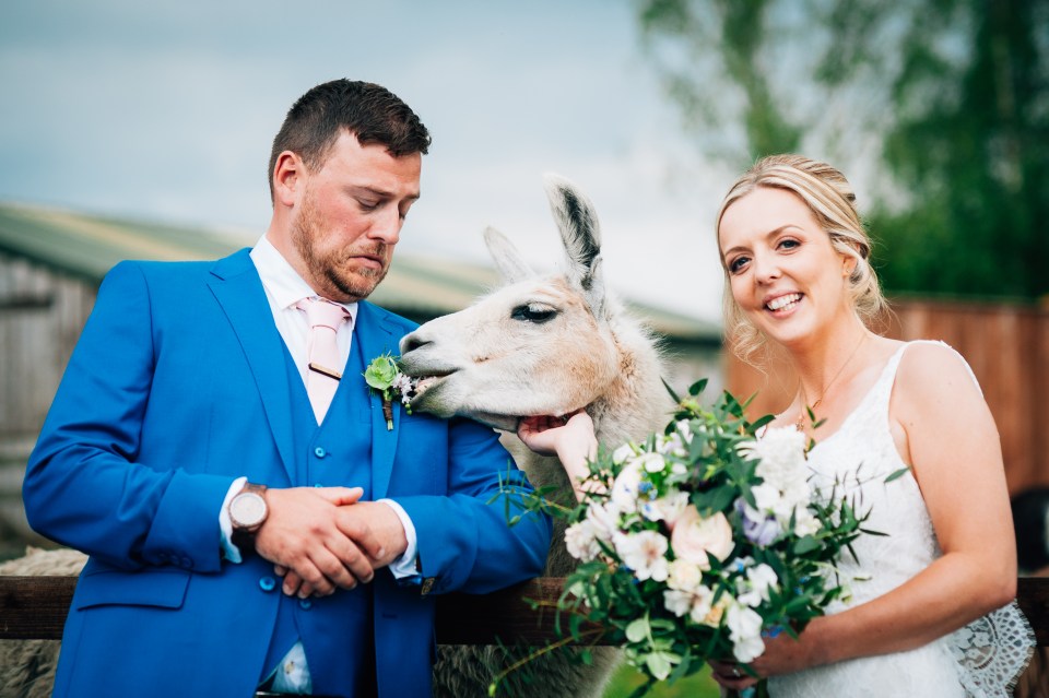 Skipbridge Farm wedding photography - wedding photographer Cheshire, North West